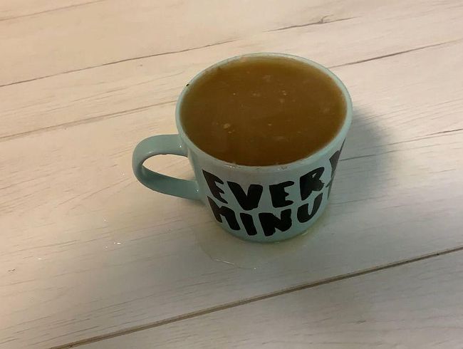 s*xy Rachel Porno Video: pi** in die Kaffeetasse:)